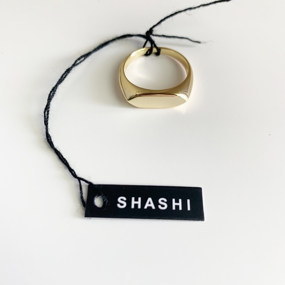 NWT SHASHI Dynasty Signet Ring 7 - Picture 8 of 8